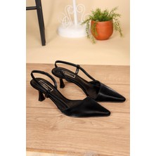 Birikon Düz Karnıyarık Stiletto Siyah