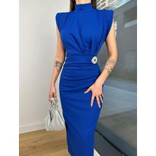 Pelinzen Kadın Taş Detaylı Broşlu Kolsuz Abiye Elbise (Renkli)