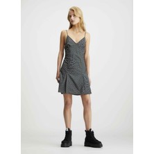 Calvin Klein Jeans V Yaka Desenli Siyah Kısa Kadın Elbise J20J2230700GP