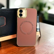 Bu Meydan iPhone 11 Magsafe Özellikli Klasik Deri Görünümlü Telefon Kılıfı
