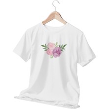 Qoeuyl Boutique Minimalist Mor ve Pembe Gül Baskılı Beyaz Kadın T-Shirt