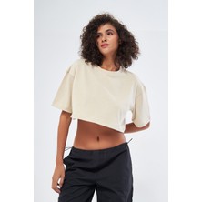 Mesfeno Kadın Basic Oversize Fit,  %100 Pamuk Bisiklet Yaka Kalın Kumaş Crop T-Shirt