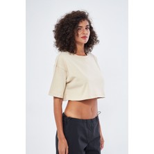 Mesfeno Kadın Basic Oversize Fit,  %100 Pamuk Bisiklet Yaka Kalın Kumaş Crop T-Shirt