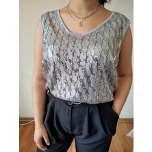 Butik Swordlion Kosuz V  Yakalı  Pulpaletli Bluz