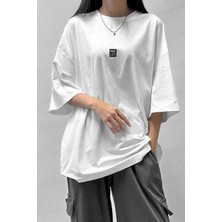 Teenage Millionaire Kadın Free Life Beyaz Bisiklet Yaka Oversize Salas T-Shirt