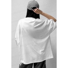 Teenage Millionaire Kadın Free Life Beyaz Bisiklet Yaka Oversize Salas T-Shirt