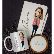 Ejoya Kişiye Özel Karikatür Tasarım Defter Kalem Kupa ve Bardak Altlığı Hediye Seti 96186