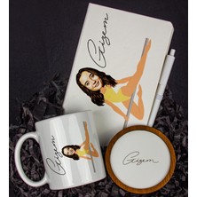 Ejoya Kişiye Özel Karikatür Tasarım Defter Kalem Kupa ve Bardak Altlığı Hediye Seti 96174