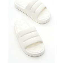 Tonny Black Kadın Beyaz Rahat Kalıp Dilimli Model Önü Açık Eva Terlik