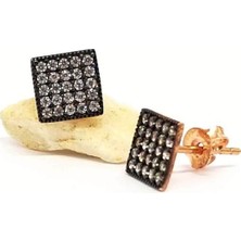 Elmas İşçiliğinde Gümüş Rose Kare Küpe