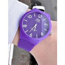 Q&Q Kadın Su Geçirmez Plastik Kordon Kol Saati