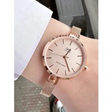 Q&Q  kadın Hasır Kordon Kol Saati