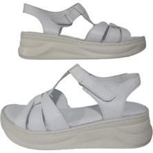 Mr.White Kadın Beyaz Deri Ultra Hafif Ortopedik Taban Sandalet MR-W5922