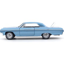 Maisto 1964 Chevrolet Impala Diecast Model Araba