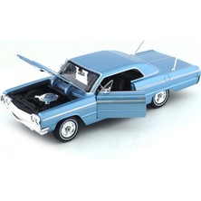 Maisto 1964 Chevrolet Impala Diecast Model Araba