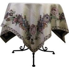 Believe Kınay Masa Örtüsü 140*140 Krem Şönil