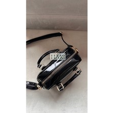 Boutiquehaki Fam Mini Bag