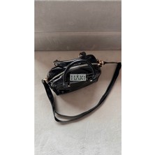 Boutiquehaki Fam Mini Bag