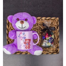 Ejoya Kişiye Özel Kupa & Çikolatalar & Mor Peluş Ayı Hediye Kutusu 111741