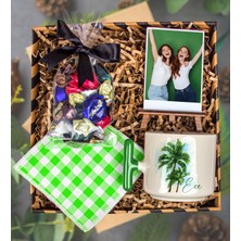 Ejoya Kişiye Özel Latte Kupa ve Altlığı & Fotoğraflık & Çikolatalar Hediye Kutusu 111767