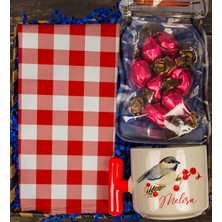 Ejoya Kişiye Özel Kupa Bardak & Çilekli Çikolata & Amerikan Servis Hediye Kutusu 111130