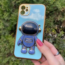 Bumudur Aksesuar iPhone 11 Mavi Standlı Astronot Silikon Kılıf