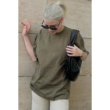 Yakamel Kadın Oversize Penye Kısa Kollu T-Shirt