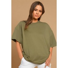 Yakamel Kadın Oversize Kısa Kollu Penye T-Shirt
