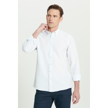 Altınyıldız Classics Erkek Beyaz Kırışmayan Teknik Oxford Gofre Desenli Slim Fit Dar Kesim Düğmeli Yaka Esnek Gömlek