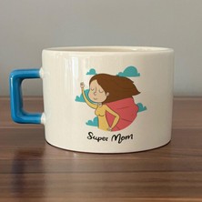 Mor Mürekkep Süper Mom Pelerin Baskılı Mavi Kulplu C Fincan