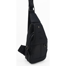 EN Deri Siyah Renk Kulaklık Çıkışlı Çapraz Askılı Gögüs ve Omuz Çantası 22x12x5 cm