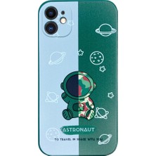 iPhone 11 Aydaki Astronot Yeşil Silikon Kılıf