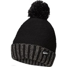 Nike Sportswear Women's Pom Beanie DO8199-010 Bere