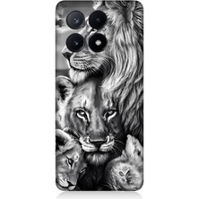 Teknomeg Xiaomi Poco X6 Pro Uyumlu Siyah Beyaz Aslan Ailesi Desenli Silikon Kılıf