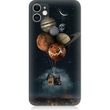 Teknomeg Apple Iphone 12 Uyumlu Uçan Ev ve Gezegenler Desenli Silikon Kılıf