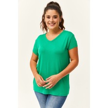 Ebsumu Kadın Büyük Beden V Yaka Basic Kısa Kollu Yeşil T-Shirt