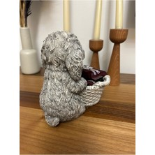 Libre Design Dekoratif Sevimli Sepetli Köpek Biblo Anahtarlik Şekerlik