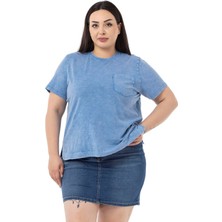 Disentis Modest Büyük Beden Parça Boyalı Bisiklet Yaka Kavisli Yırtmaçlı Mavi T-Shirt