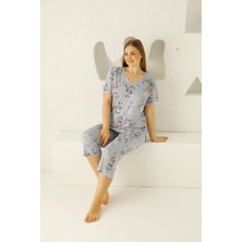 Bie's Kadın Mavi Düğmesiz V Dantel Detay Yaka Geniş Battal Büyük Beden Kapri/Bermuda Viskon Pijama Takımı
