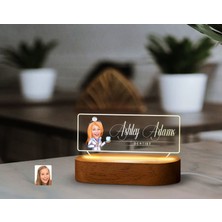 Bk Gift Kişiye Özel Isimli Kadın Diş Hekimi Karikatürlü LED Işıklı Akrilik Masa Isimliği-1, Ofis Dekoru, Mesleki Hediye, Ofis Hediyeleri