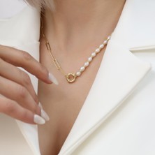 Nox Jewelry 14 Ayar Altın Kaplama İnci Detaylı Ataç Zincir Gümüş Kolye - Modern Zarif Tasarım