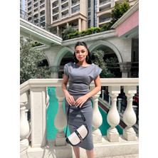 Giyimmasalı Penye Kumaş Omuz Detaylı Büzgülü Kalem Elbise - Antrasit