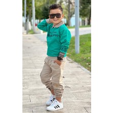 Modavals Gömlek Yaka Sweatshırt ve Gabardin Kargo Pantolon Erkek Çocuk Kombin