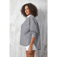 Minaaise Siyah Yakası Beyaz Çizgili Oversize Gömlek 27175