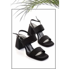 Bambi Mat Siyah Saten  Kadın Klasik Topuklu Ayakkabı K05215164638