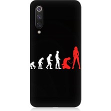 Teknomeg Xiaomi Mi 9 Se Uyumlu Evrim ve Kölelik Komik Desenli Silikon Kılıf