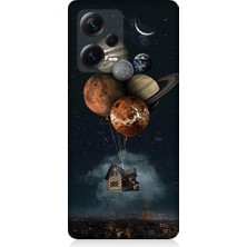 Teknomeg Xiaomi Redmi Note 12 Pro Plus Uyumlu Gezegenler ve Uçan Ev Desenli Silikon Kılıf