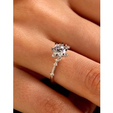 Gökdeniz 925 Lotus Çiçeği Tasarım Tektaş Altın Kadın Yüzük