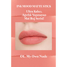 Peripera Mat Bitişli ve Uzun Süre Kalıcı Stick Ruj Peripera Ink Mood Matte Stick (01 My Own Nude)