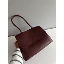 Boutiquehaki Daphne Omuz ve Çapraz Askılı Çanta